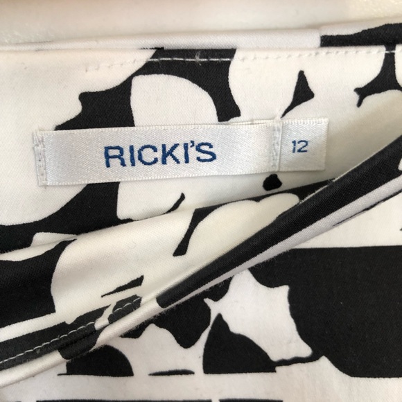 Ricki’s Black/White Floral/Stripe Skirt NWT - Picture 4 of 8